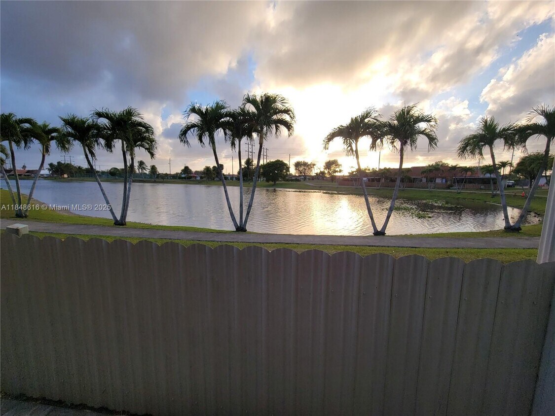 Foto principal - 13478 SW 13th Terrace