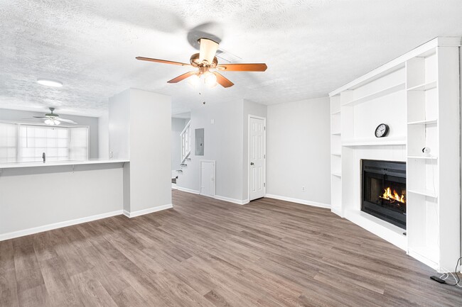 Foto del edificio - 657 Hunting Creek Ln SE