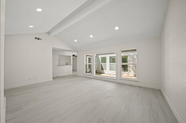 Foto del edificio - 13414 Ravensway Dr