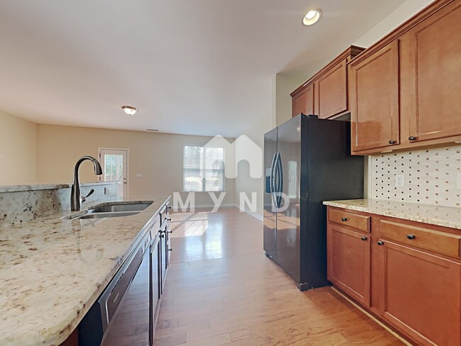 Building Photo - 563 Panorama Park Pl