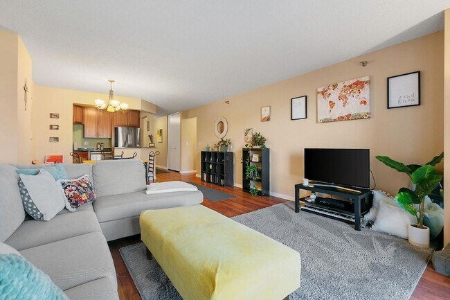 Foto del edificio - 401 S 1st St