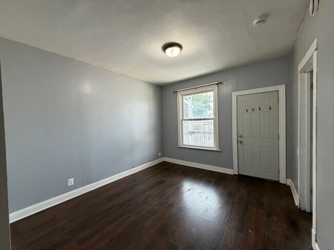 Foto del edificio - 3422 W Armitage Ave