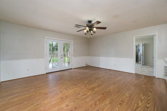 Foto del edificio - 2119 Williamsburg Ct S