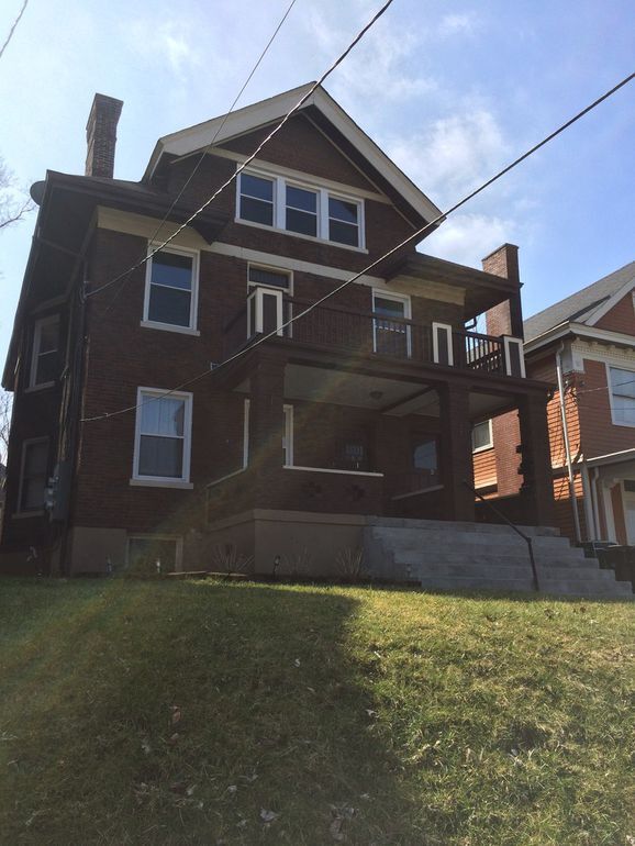 Foto del edificio - 1367 Burdette Ave