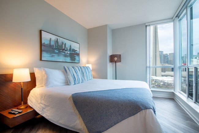 Building Photo - 207 Queens Quay W