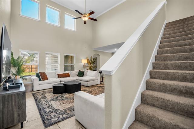 Foto del edificio - 3014 Rosemount Ln