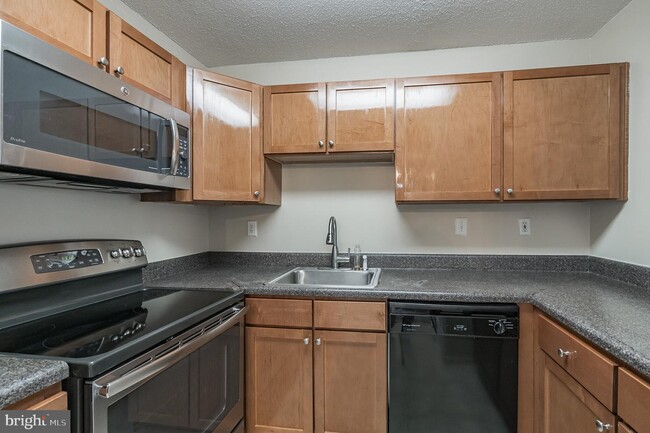 Building Photo - 11414 Ledbury Way