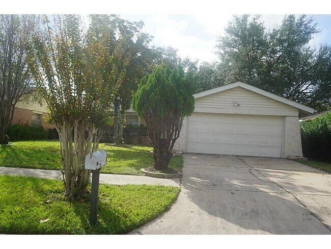 Foto del edificio - 14311 Templar Ln