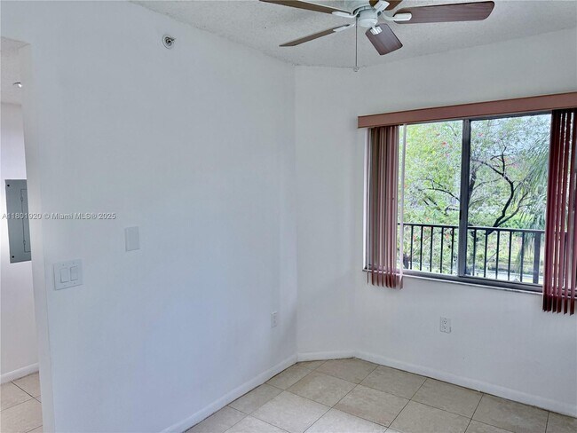 Foto del edificio - 12650 SW 15th St