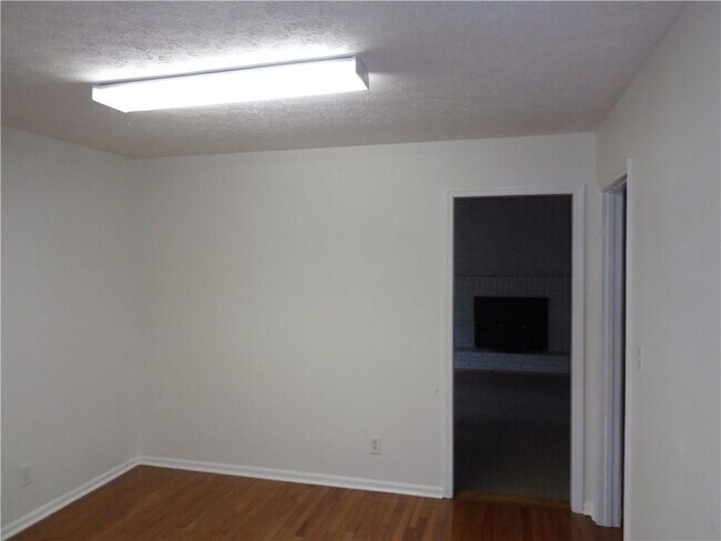 Building Photo - 1192 Pathfinder Rd