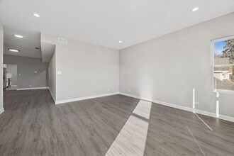 Building Photo - 8018 S Harvard Ave