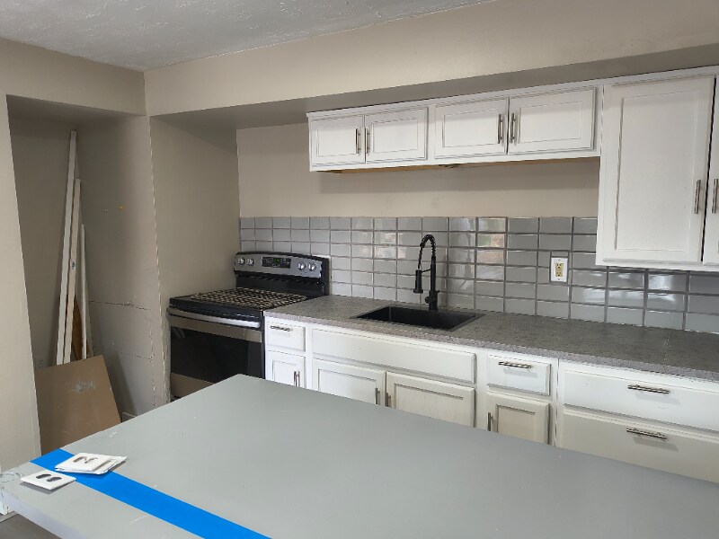 Foto principal - 9035 SE Division St