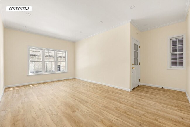 Foto del edificio - 40-30 58th St