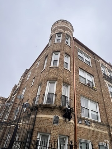 Building Photo - 3146 W Franklin Blvd