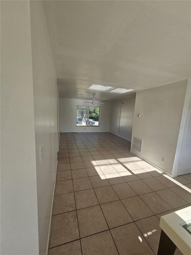 Building Photo - ESSEX PARK VILLAGE  UNIT C