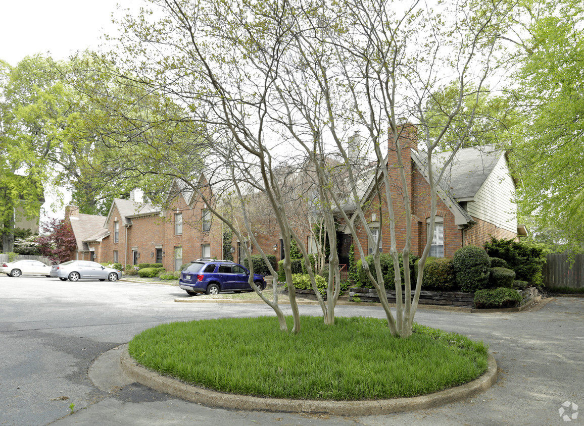 Foto principal - Park Court Townhomes