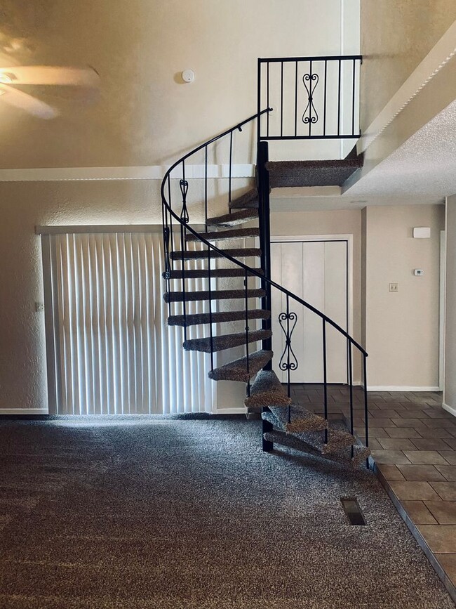 Building Photo - 4406 75th Dr