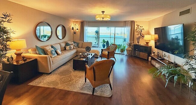 Foto del edificio - 605 Ives Dairy Rd