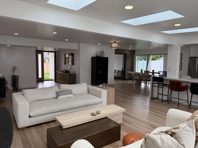 Building Photo - 1110 Sea Village Dr