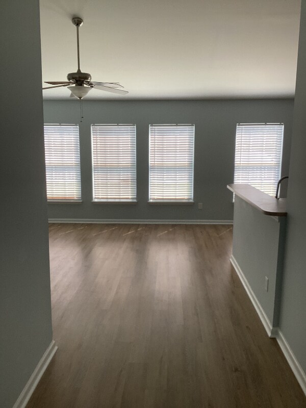Foto principal - 93 Avonshire Dr