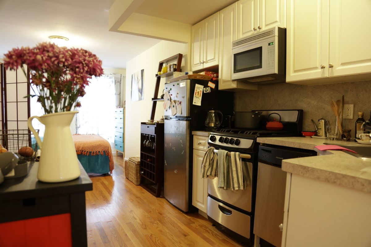 Foto principal - 320 E 6th St