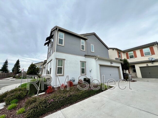 Building Photo - 1849 Silver Almond Ln