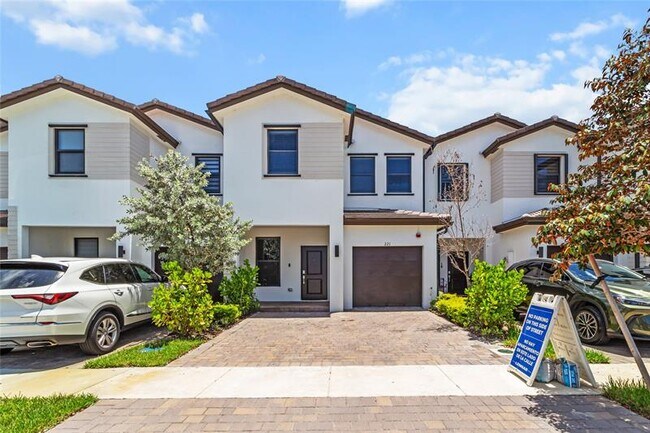 Foto del edificio - 221 SW 159th Way