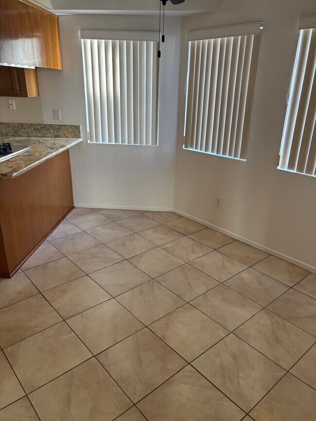 Foto del edificio - 2305 Clark Ln