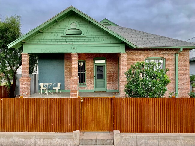 Historic 3-Apartment Home - 25 W 18th St