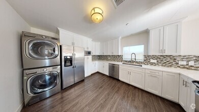 Building Photo - 22707 Leonora Dr