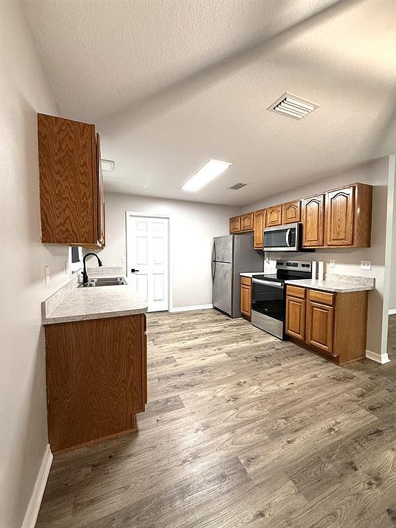 Foto del edificio - 653 SE 13th Ave