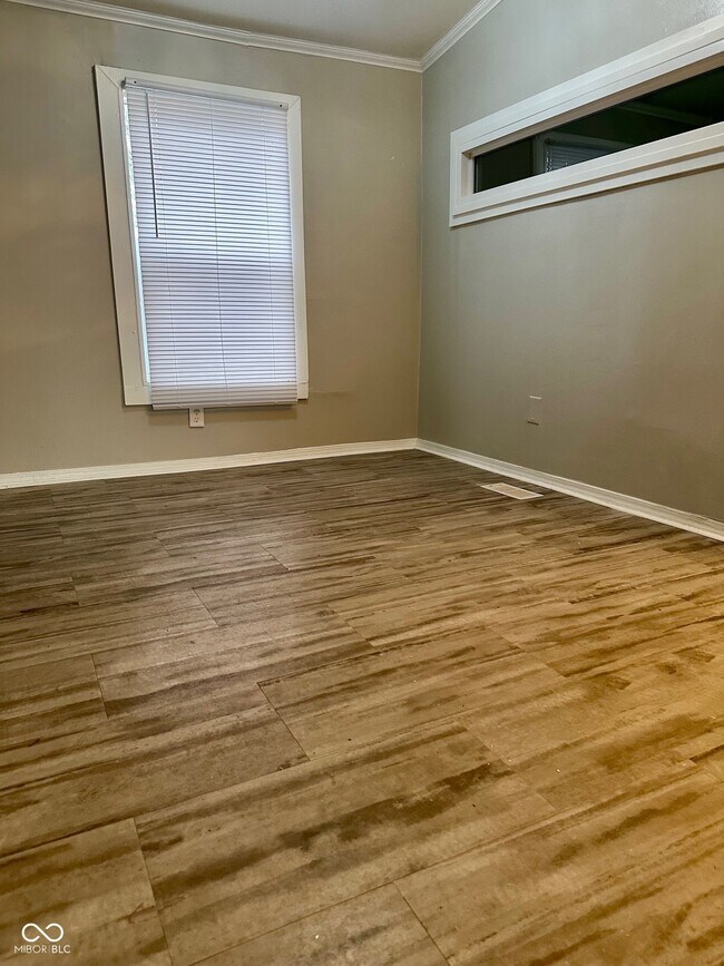 Foto del edificio - 3831 Ireland Dr