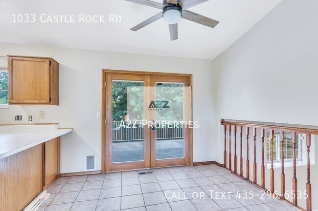 Foto del edificio - 1033 Castle Rock Rd