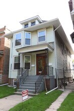 Building Photo - 2133 W Grace St