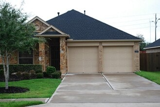 Building Photo - 4510 Long Creek Dr