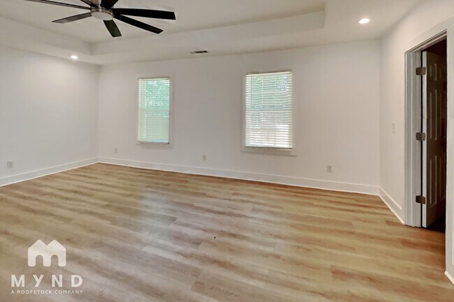 Building Photo - 1283 Gus Thornhill Jr Dr