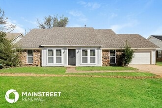 Building Photo - 3054 Ridgeway Rd