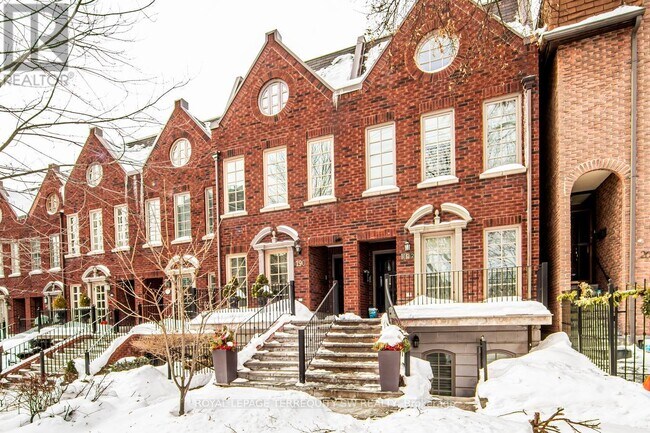 Photo du bâtiment - 190 Bedford Rd