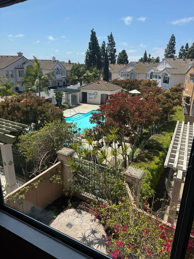 Primary Photo - Spacious 3-Bedroom, 2.5-Bathroom Home