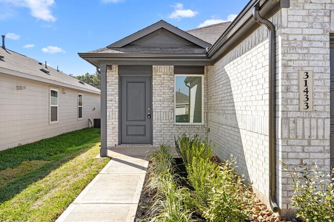 Foto del edificio - 31433 Moore Rd
