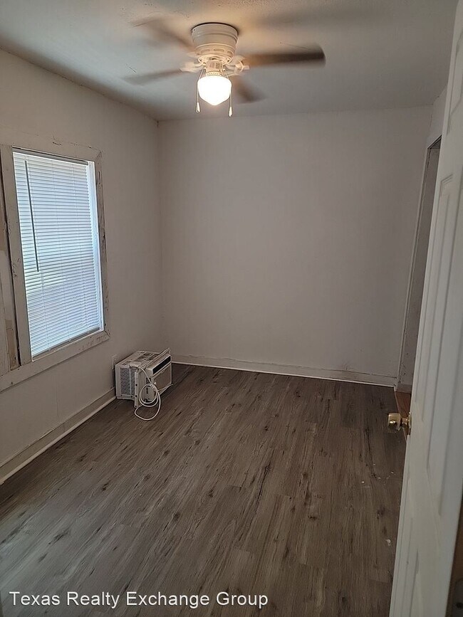 Building Photo - 3 br, 2 bath House - 2313 Elizabeth