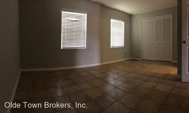 Building Photo - 2 br, 2.5 bath House - 2608 E Pine Street