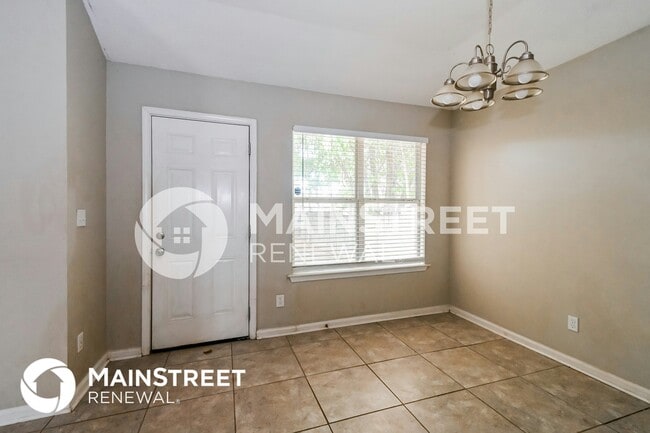 Foto del edificio - 5230 Bucksport Ln