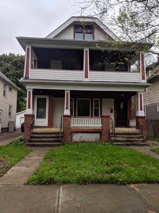 Primary Photo - 3920 Hyde Ave