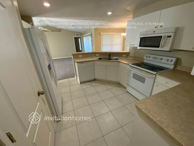 Foto del edificio - 425 SE 13th Ct
