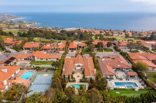 Foto del edificio - 6 br, 6.5 bath House - 6914 Alta Vista Drive