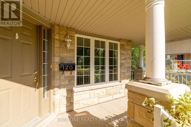 Building Photo - 120 Sofron Dr