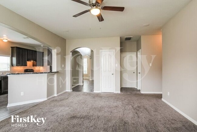Foto del edificio - 5211 Clipper Hill Ct