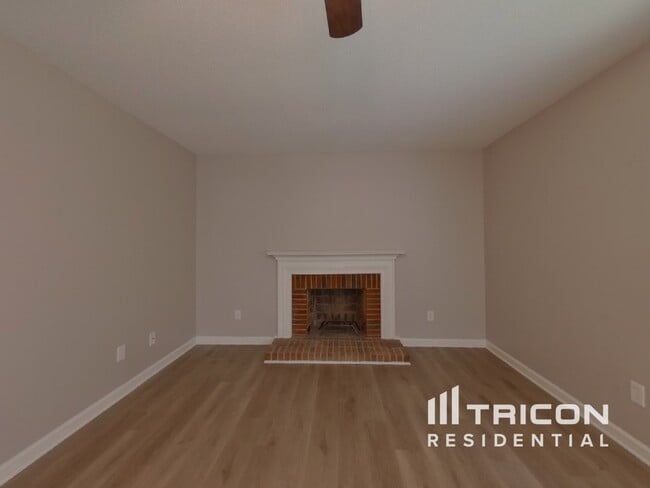 Foto del edificio - 2901 Dubberly Ct