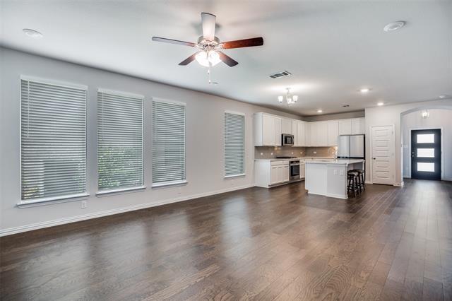 Foto del edificio - 1224 W Yarrow Ave